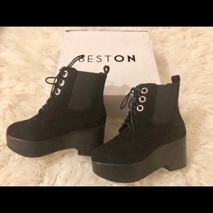 💕 BESTON LACE WEDGE BOOTS 💕